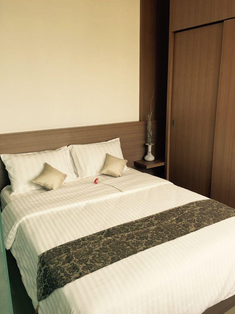 Residence100 Jakarta Luaran gambar