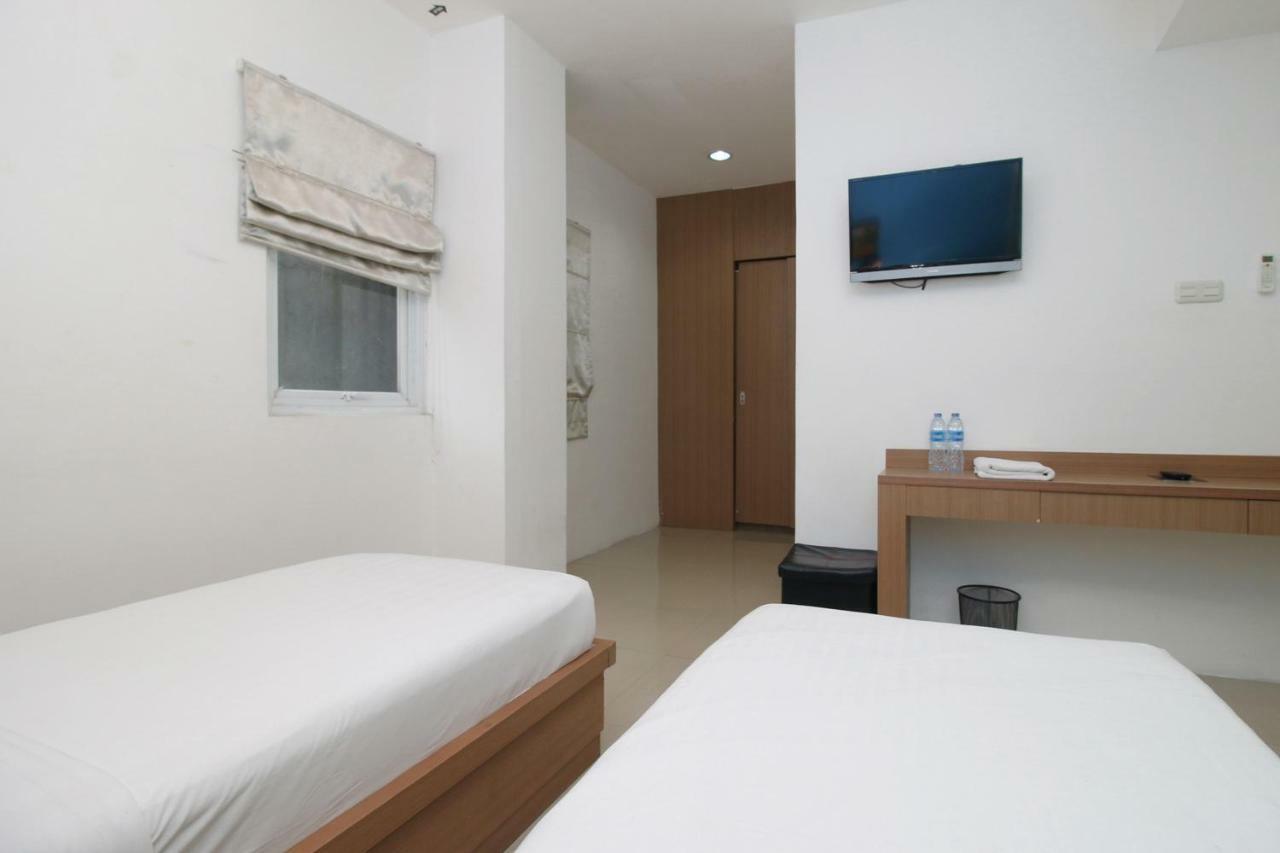 Residence100 Jakarta Luaran gambar