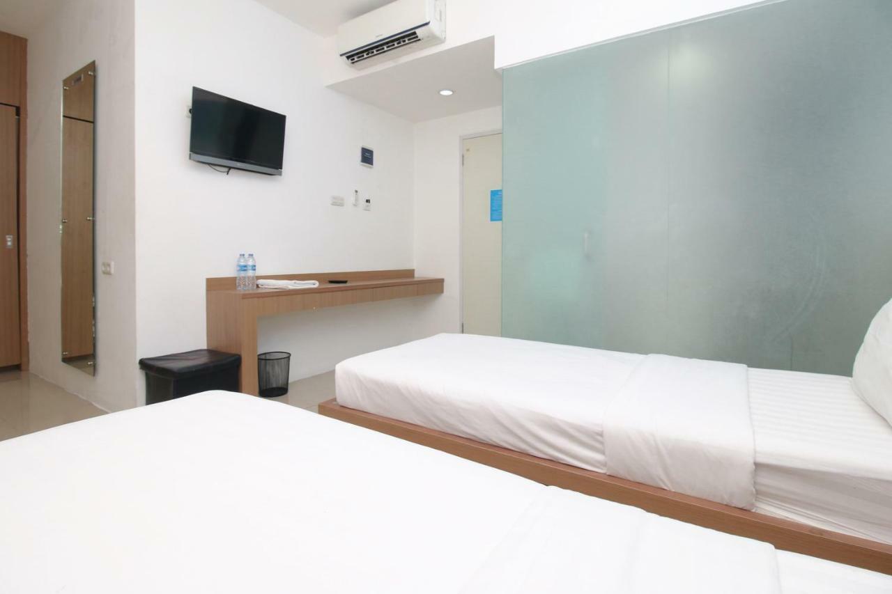 Residence100 Jakarta Luaran gambar